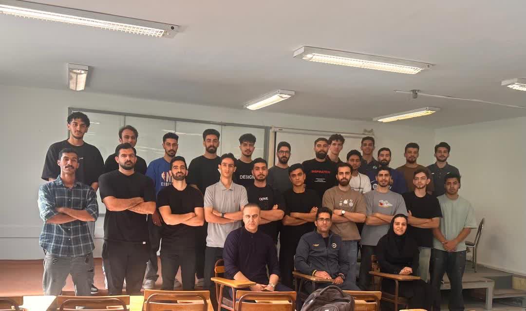 دوره مربیگری درجه ۳ آمادگی جسمانی دانشجویان پسر دانشگاه اصفهان،  از تاریخ ۱۵ لغایت ۲۴ مهرماه ۱۴۰۵ در سالن شهید بهرامیان برگزار گردید 